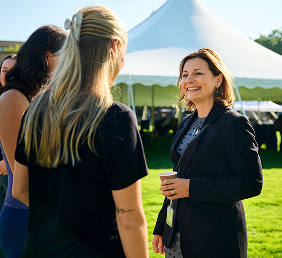 الرئيس ماكولو في مكتبه